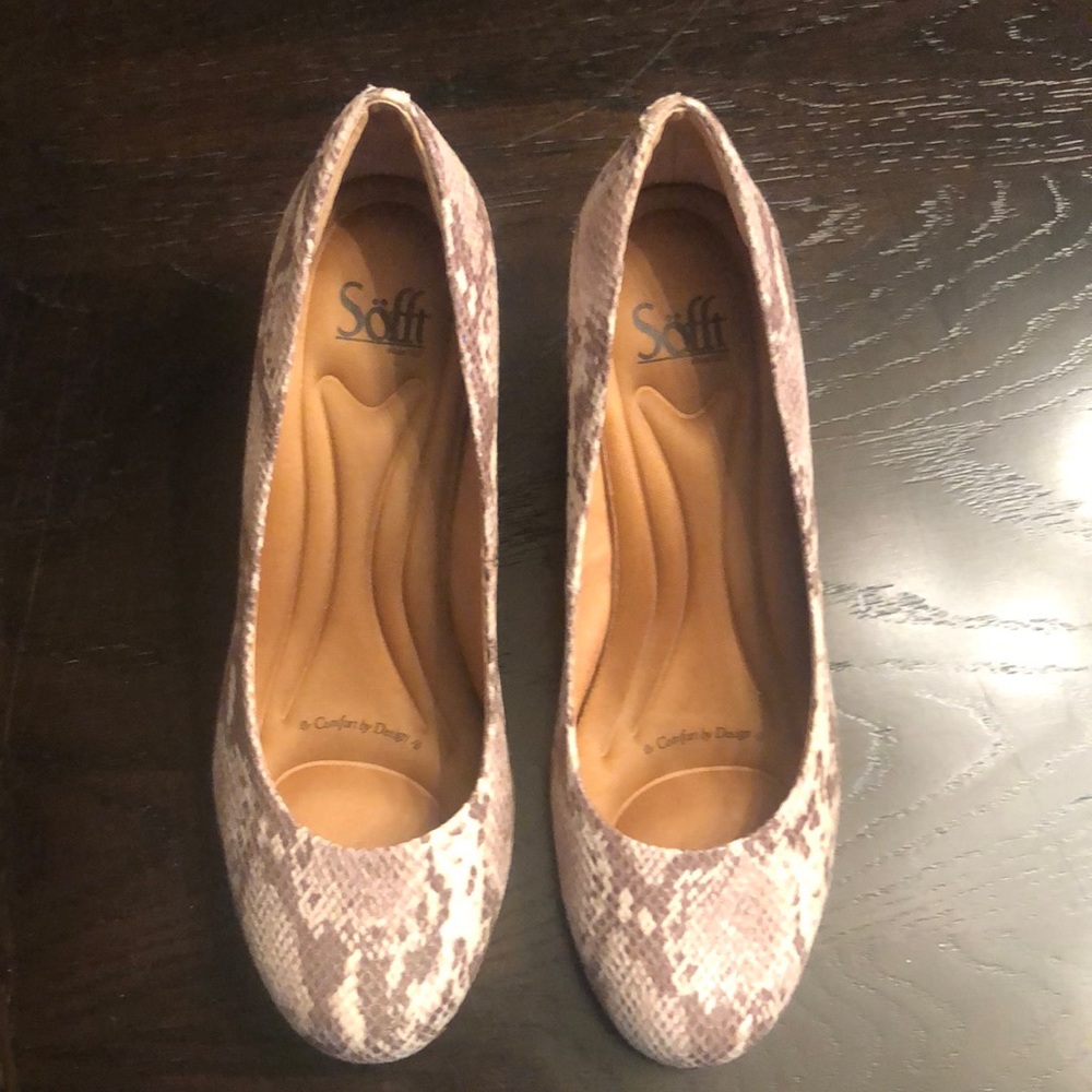 Size 10 M dress shoe